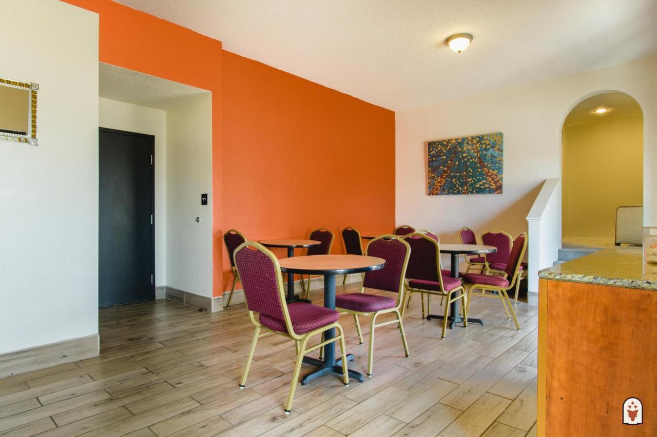 Hotel Coyote South 3*